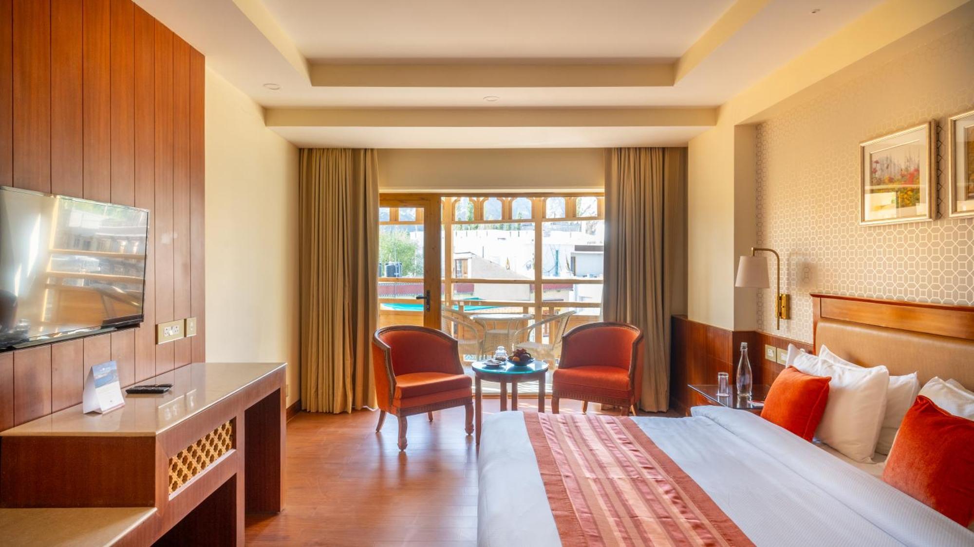 Hotel Dragon Лех Екстериор снимка