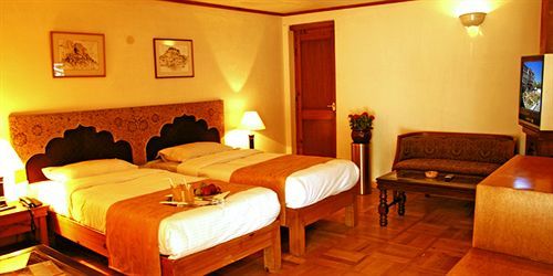 Hotel Dragon Лех Екстериор снимка
